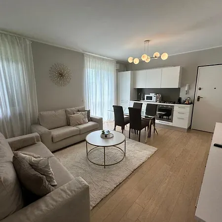 The Captain Marina Next To Verbella Leonardo Academy Mxp *