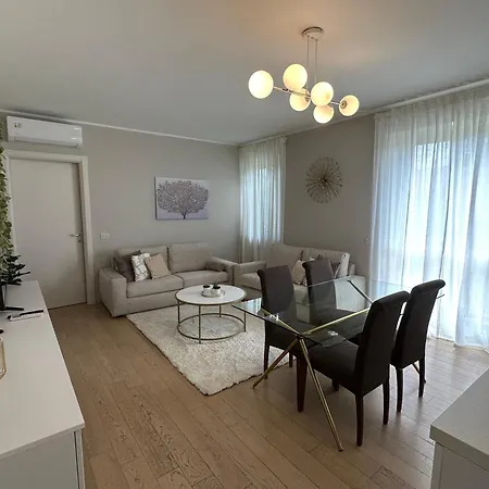 The Captain Marina Next To Verbella Leonardo Academy Mxp ססטו קלנדה