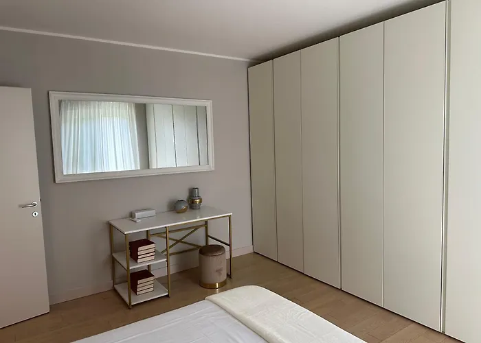 Apartament The Captain Marina Next To Verbella Leonardo Academy Mxp *