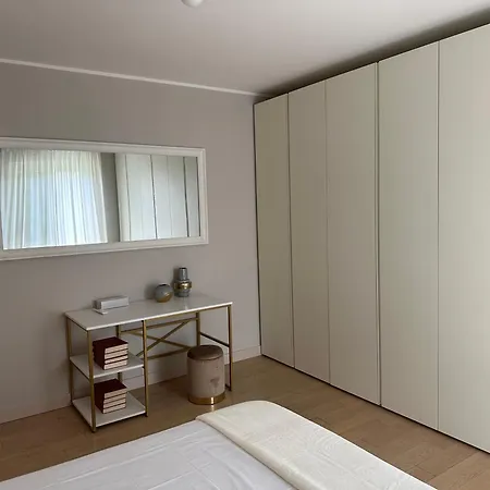 Appartamento The Captain Marina Next To Verbella Leonardo Academy Mxp *